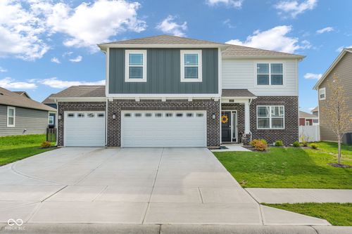 275 Lucky Hat Ln, Danville, IN, 46122-7047 | Card Image