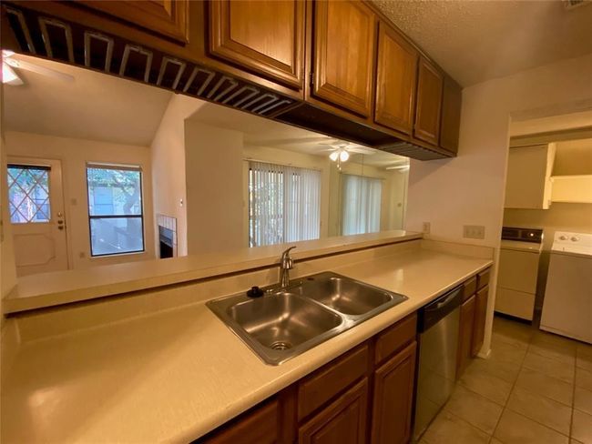 APT-306 - 806 W 24 Th St, Condo with 1 bedrooms, 1 bathrooms and 1 parking in Austin TX | Image 6