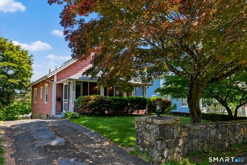105 Knickerbocker Ave, Stamford, CT, 06907-2520 | Card Image