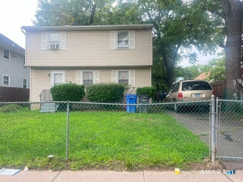 27 Center St, Hartford, CT, 06120-2605 | Card Image