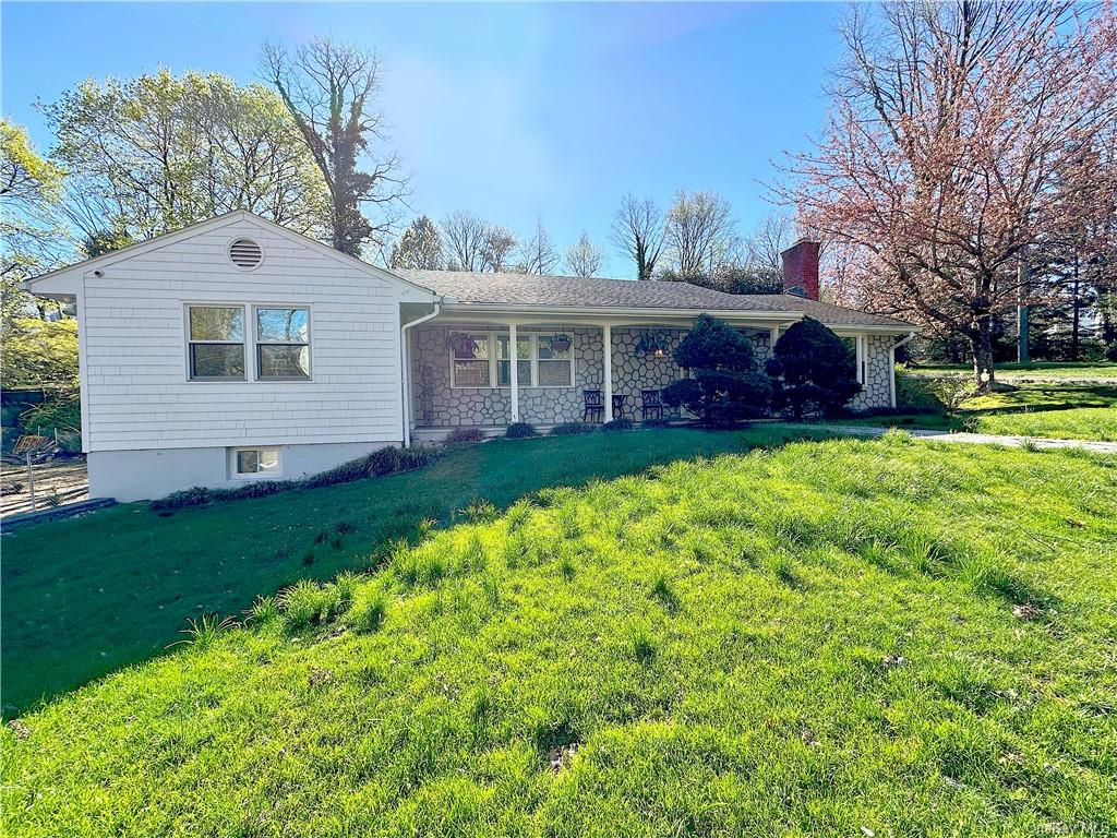 Kathy Ln, Scarsdale, NY 10583