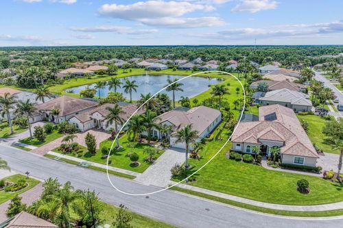 956 145th Street Cir Ne, Bradenton, FL, 34212-7400 | Card Image