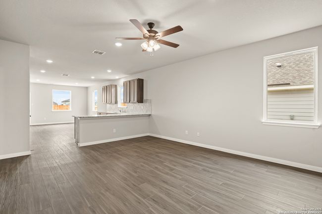 1209 Lauraine, House other with 5 bedrooms, 4 bathrooms and null parking in Seguin TX | Image 5