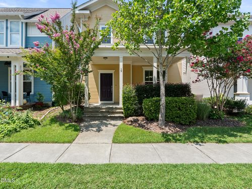19 Pokeberry Bend Dr, Chapel Hill, NC, 27516-4127 | Card Image