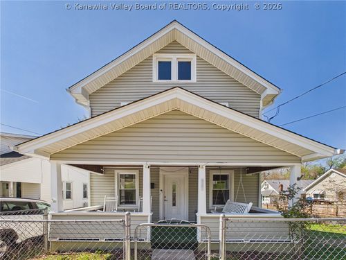 321 Saint Louis Ave, Huntington, WV, 25705-1433 | Card Image