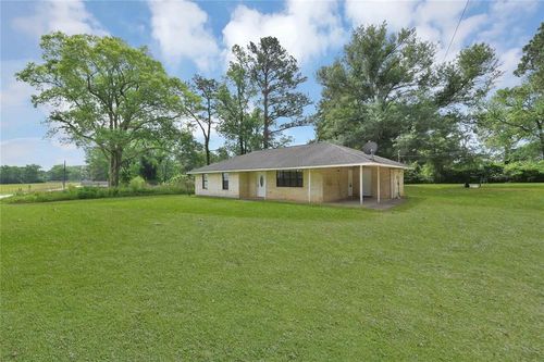 200 Lilley Rd, Shepherd, TX, 77371-3548 | Card Image