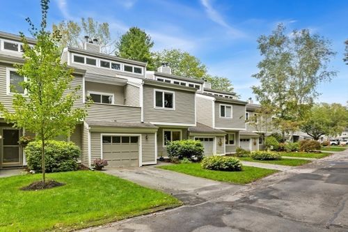 402-402 Pine Brook Dr, Peabody, MA, 01960-3765 | Card Image