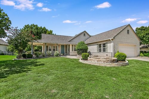 123 Warbler Way, Georgetown, TX, 78633-4806 | Card Image