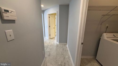 apt-1e-300 Riverbend Dr, CHARLOTTESVILLE, VA, 22911-8813 | Card Image