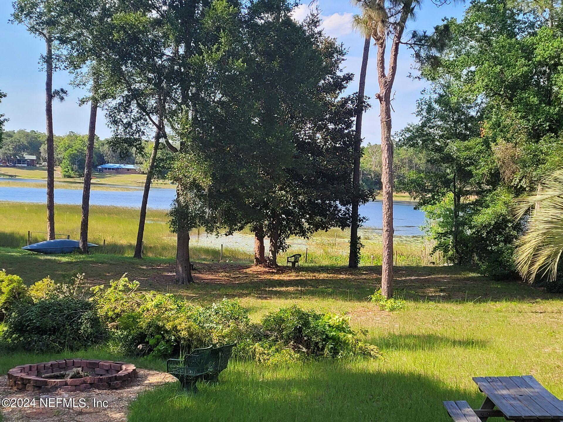 Ridge Lake Rd, Pomona Park, FL 32181