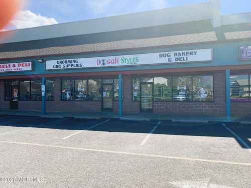 323 Drum Point Rd, Brick, NJ, 08723-6875 | Card Image