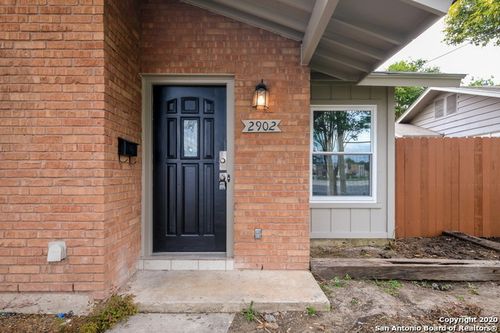 2902 Loop 410, San Antonio, TX, 78230-5136 | Card Image