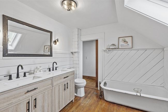 62 Maple St, House other with 3 bedrooms, 2 bathrooms and 4 parking in Acton MA | Image 28