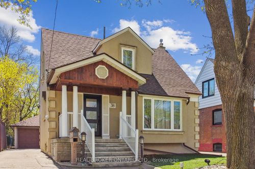 38 Riverview Hts, Etobicoke, ON, M9P2N4 | Card Image