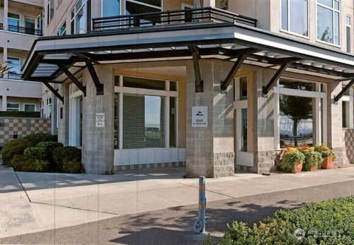 apt-255-2000 Alaskan Way, Seattle, WA, 98121-2104 | Card Image