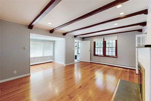 3519 Hillside Dr, Mohegan Lake, NY, 10547-1316 | Card Image