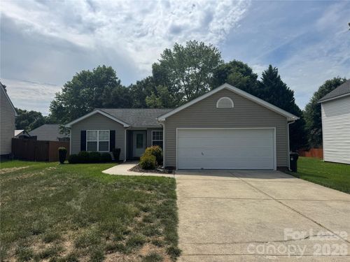 3652 Stonefield St, Concord, NC, 28027-8703 | Card Image