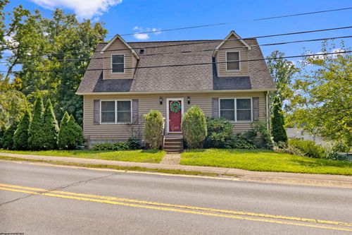 207 Willowdale Rd, Morgantown, WV, 26505-3538 | Card Image