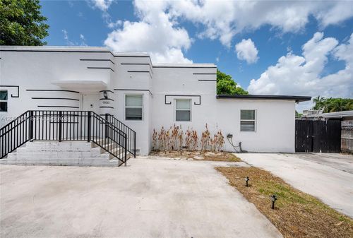3-9050 Nw 31st Ave, Miami, FL, 33147-3410 | Card Image