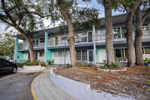 1058-4151 55th Way N, KENNETH CITY, FL, 33709-5653 | Card Image