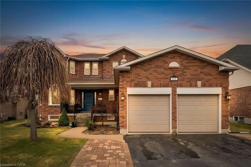 339 Daniel Cres, Elora, ON, N0B1S0 | Card Image