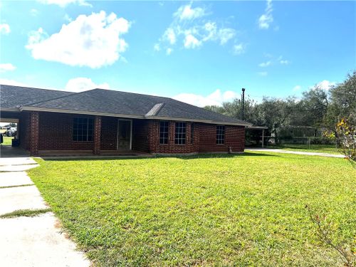 186 Arizpe St, Alice, TX, 78332-6924 | Card Image