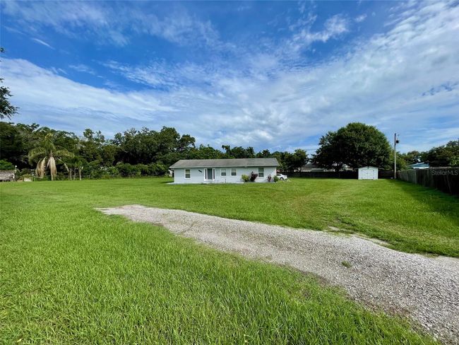 Front of the house | Image 26