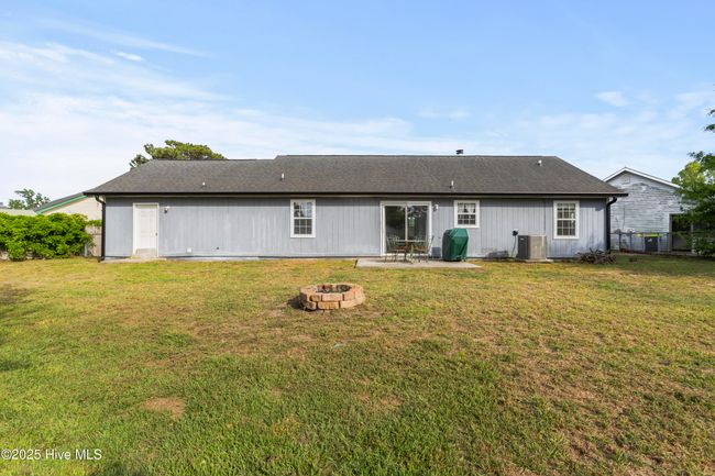 504 Mcfadyen Cir, House other with 3 bedrooms, 2 bathrooms and 2 parking in Hubert NC | Image 18
