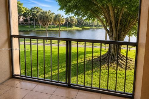 1023-15295 Sw 107th Ln, Miami, FL, 33196-4559 | Card Image
