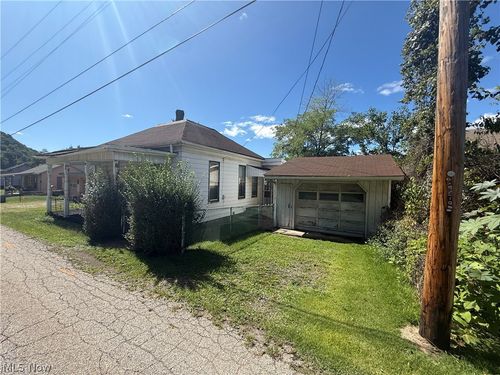 257 River Avenue, Follansbee, WV, 26037 | Card Image