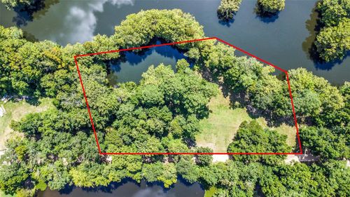 68 Artesian Ave, Cleveland, TX, 77327-8600 | Card Image