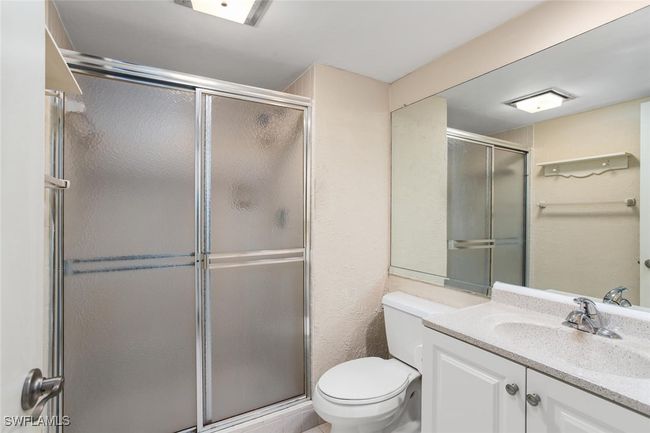 UNIT-203 - 537 Lake Louise Cir, Condo with 2 bedrooms, 2 bathrooms and null parking in NAPLES FL | Image 16