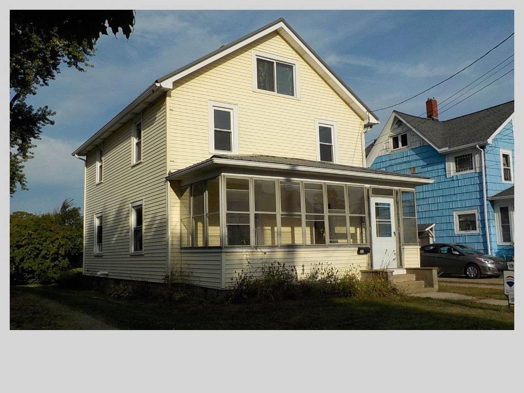 Washington St, North East, PA 16428