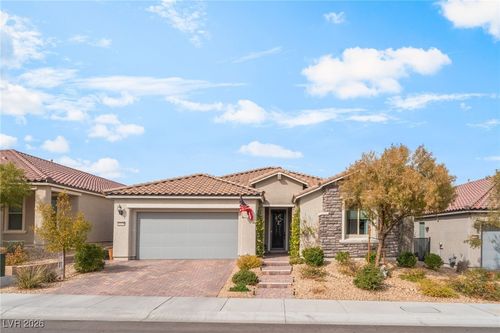 10438 Skye Arroyo Ave, Las Vegas, NV, 89166-1203 | Card Image