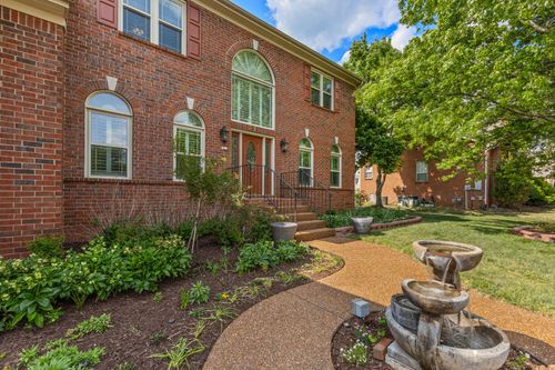 318 Logans Cir, Franklin, TN, 37067-1351 | Card Image