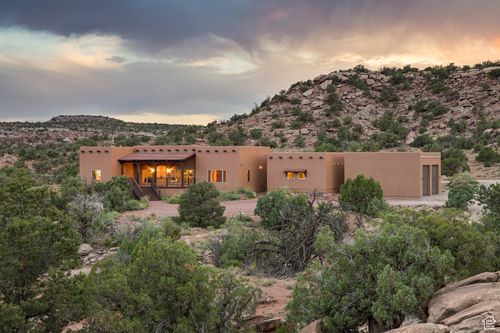 15 W Blue Mountain Ct, Moab, UT, 84532-3901 | Card Image