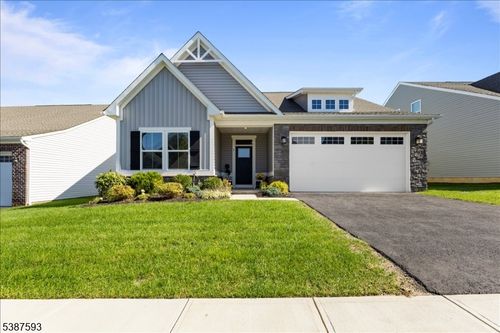 3 Coopers Hawk Ct, Washington, NJ, 07882-2515 | Card Image