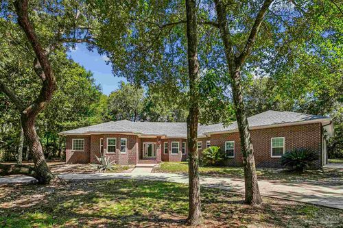 16340 Innerarity Point Rd, Pensacola, FL, 32507-8311 | Card Image