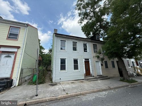255 Walnut St, YORK, PA, 17403-1518 | Card Image