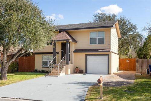 2716 N 27th Ln, McAllen, TX, 78501-6363 | Card Image