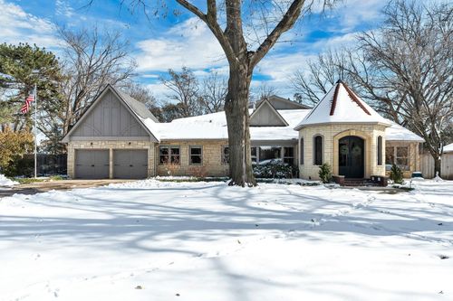 60 S Mission Rd, Eastborough, KS, 67207-1035 | Card Image