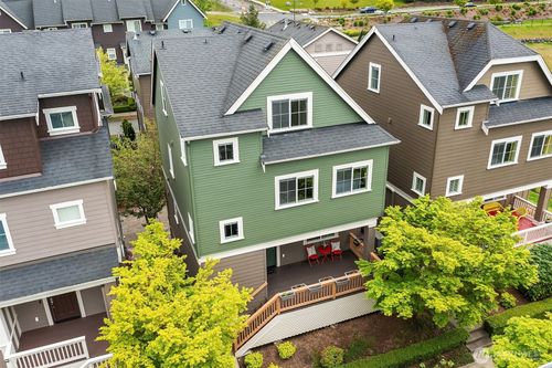 365 Ne Denny Way, Issaquah, WA, 98029-5408 | Card Image