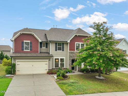 27 Needham Ln, Clayton, NC, 27527-8905 | Card Image
