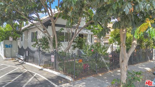 261 W 43rd Pl, LOS ANGELES, CA, 90037 | Card Image