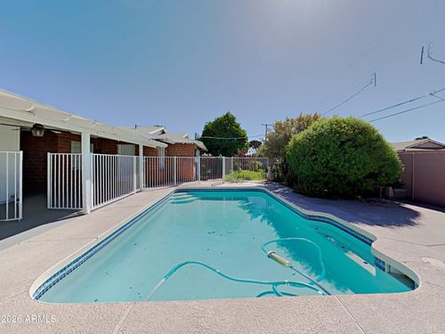 4007 W Tuckey Ln, Phoenix, AZ, 85019-1240 | Card Image