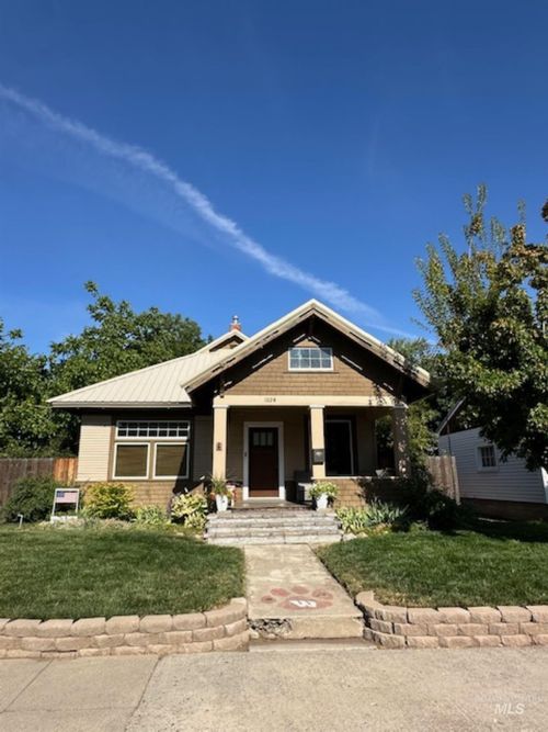 1024 W 2nd St, Weiser, ID, 83672-1809 | Card Image