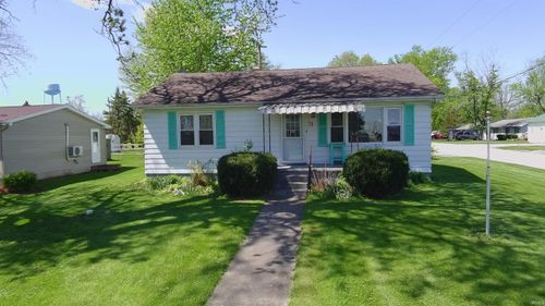 108 N Michigan St, Oxford, IN, 47971-8504 | Card Image