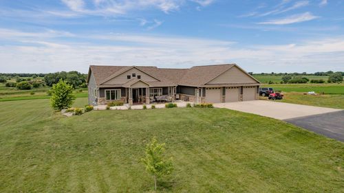 2173 230th Ave, Milford, IA, 51351-7181 | Card Image