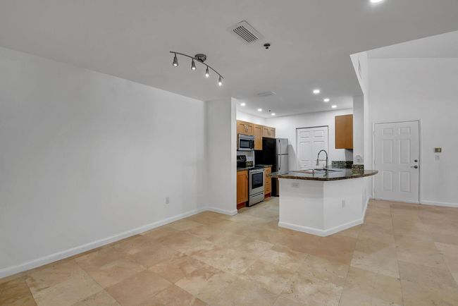 APT-206 - 3207 Clint Moore Rd, Condo with 3 bedrooms, 2 bathrooms and null parking in Boca Raton FL | Image 8