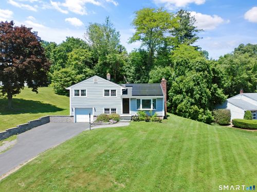 1 Batt Ln, East Haven, CT, 06513-1219 | Card Image